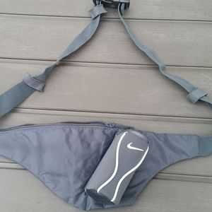 Nike Water Bottle Belt in charcoal grey